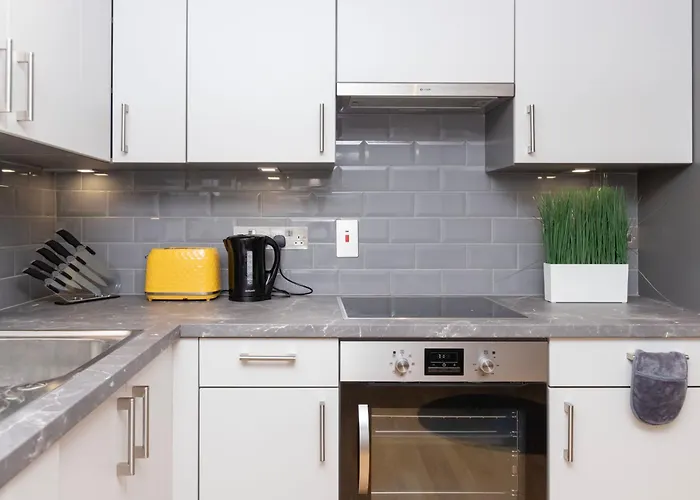 Cosy Ground Floor Apartment